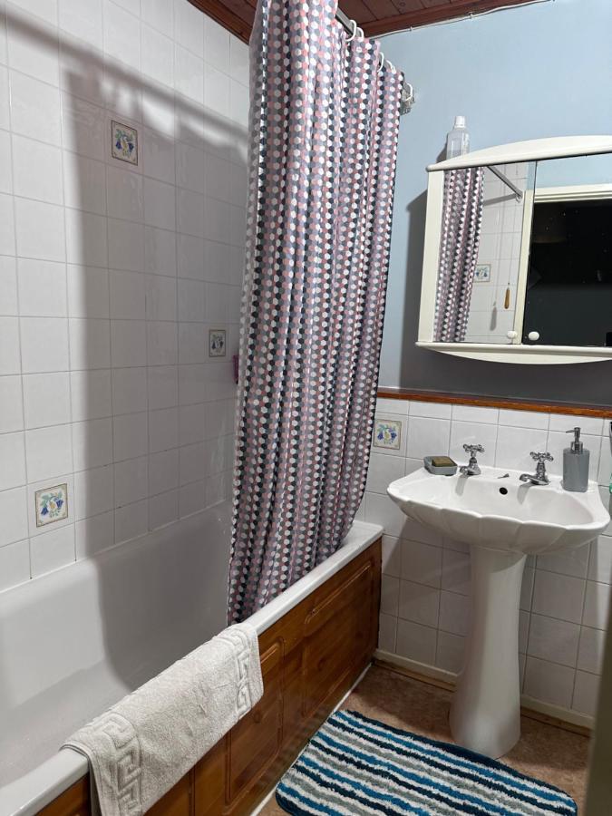 77 Blenheim Road Apartment Northolt  Exterior photo
